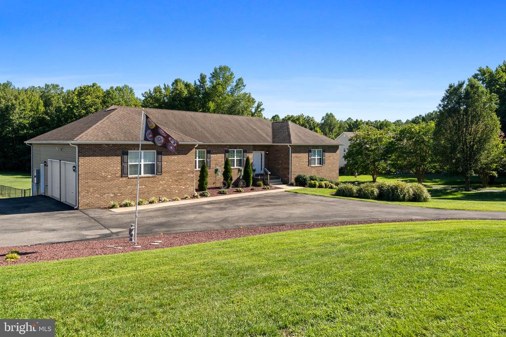 15221 TRUMAN MANOR LANE