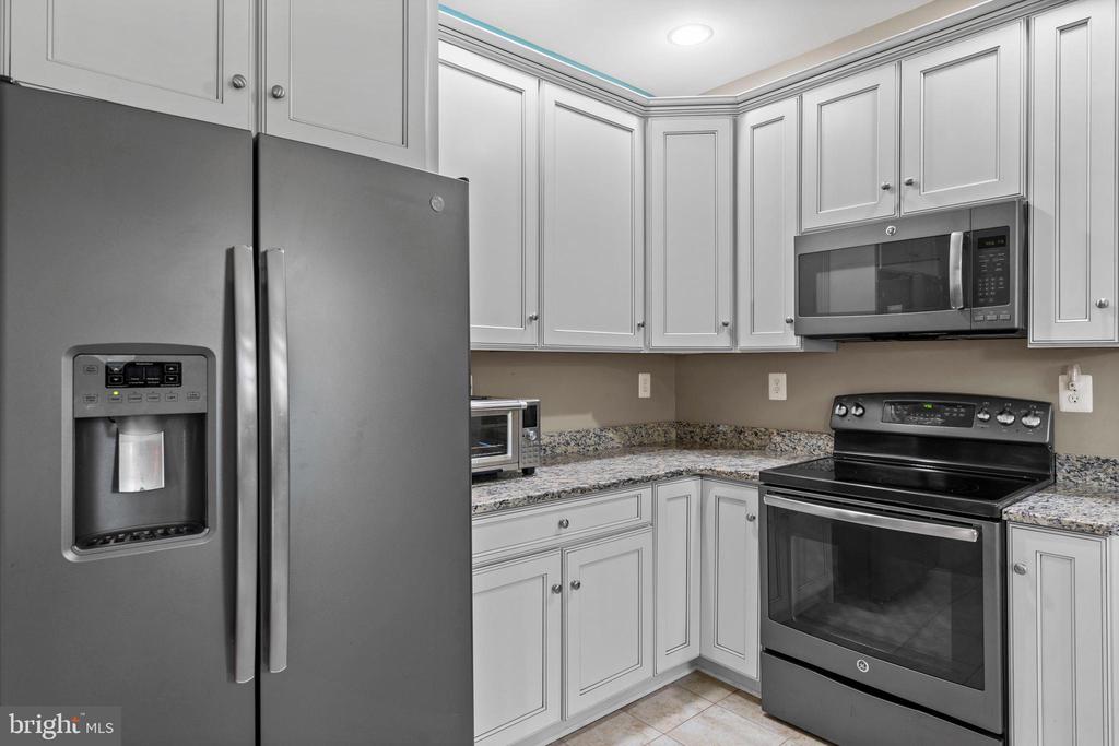 15221 TRUMAN MANOR LANE