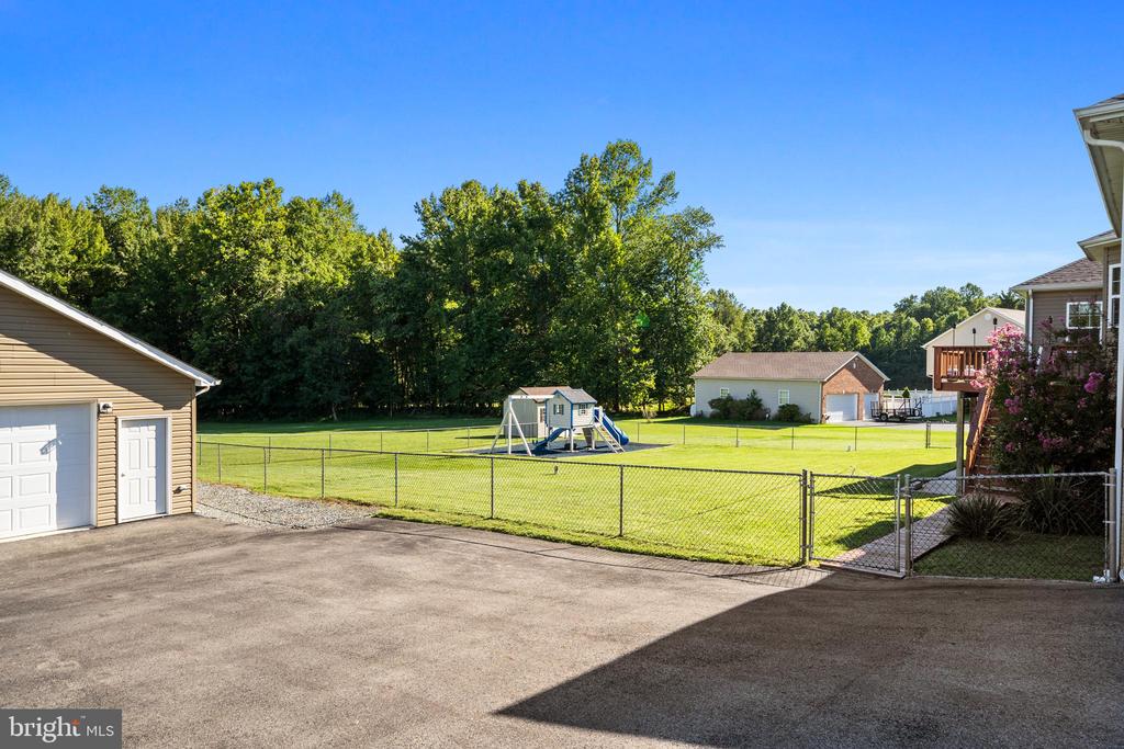 15221 TRUMAN MANOR LANE