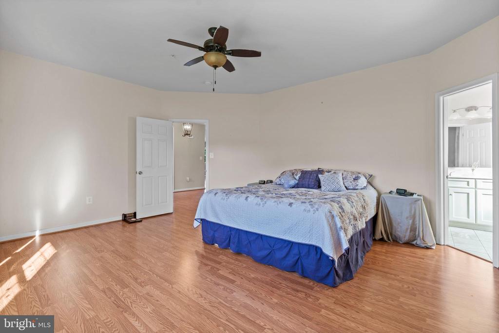 15221 TRUMAN MANOR LANE