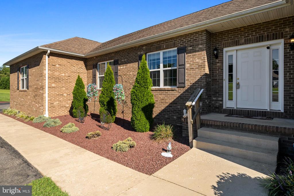 15221 TRUMAN MANOR LANE