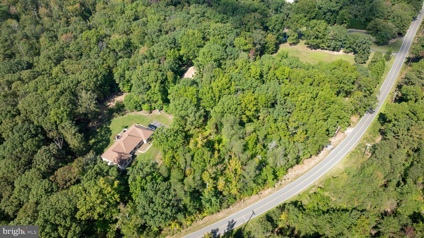 8025 Bowie Rd