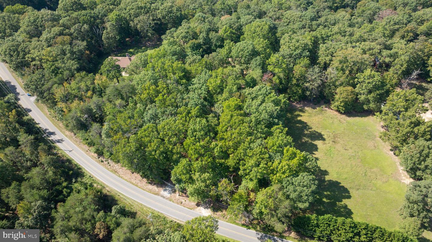 8025 Bowie Rd