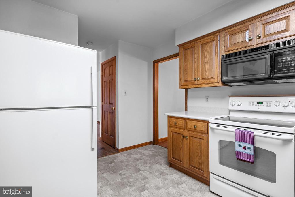 7750 ARBORVIEW DRIVE