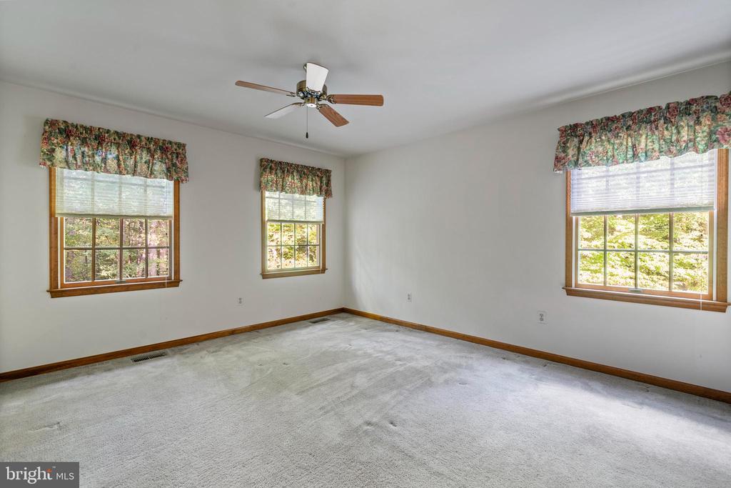 7750 ARBORVIEW DRIVE
