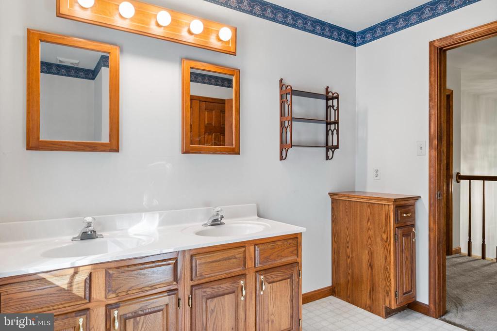 7750 ARBORVIEW DRIVE