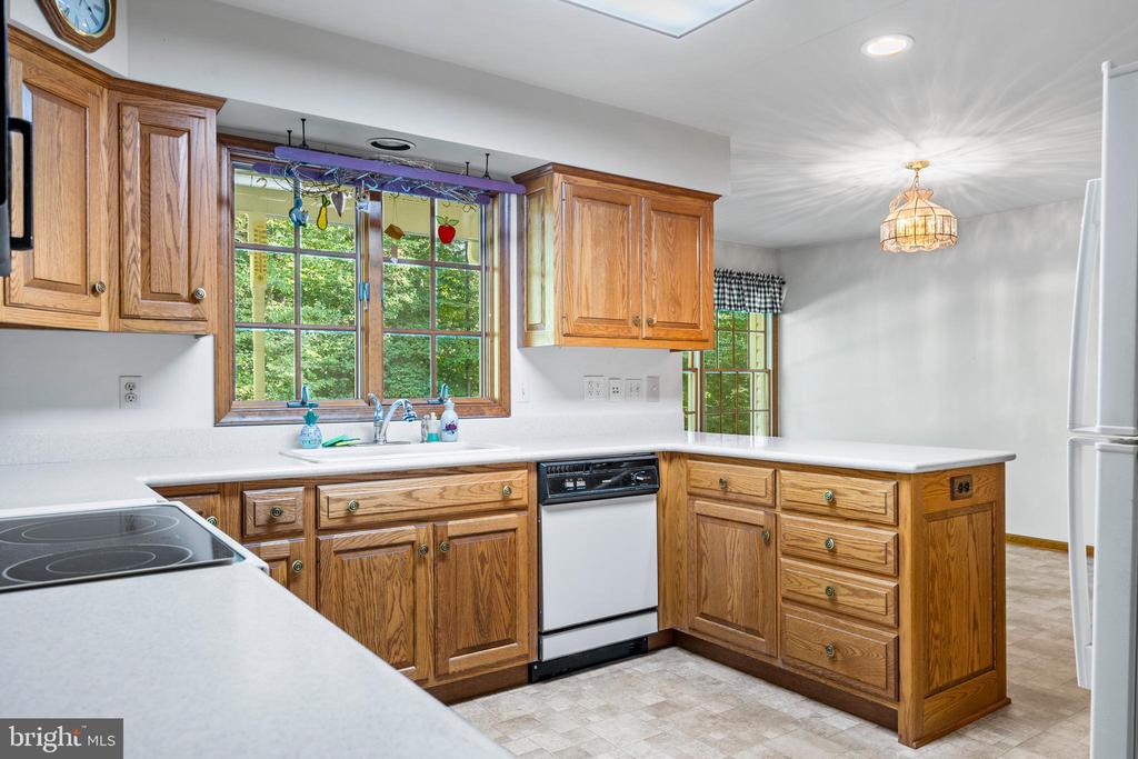 7750 ARBORVIEW DRIVE