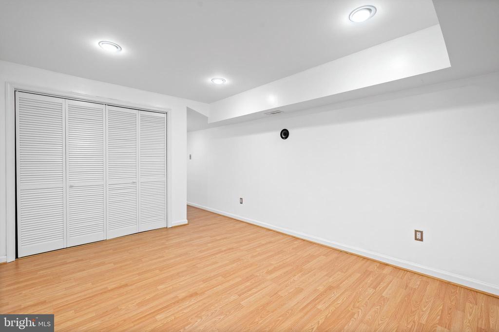 2377 ASHFORD DRIVE