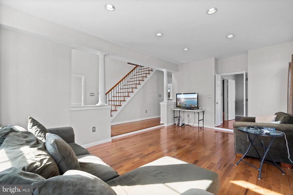 2377 ASHFORD DRIVE