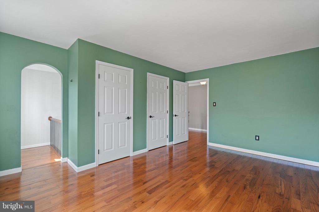 2377 ASHFORD DRIVE