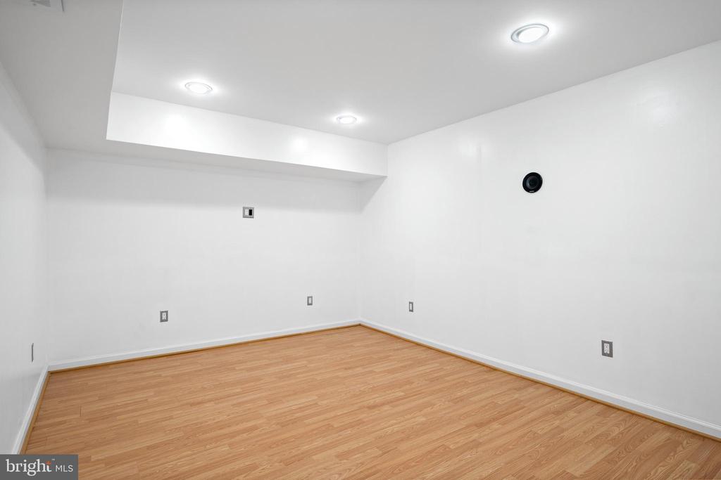 2377 ASHFORD DRIVE