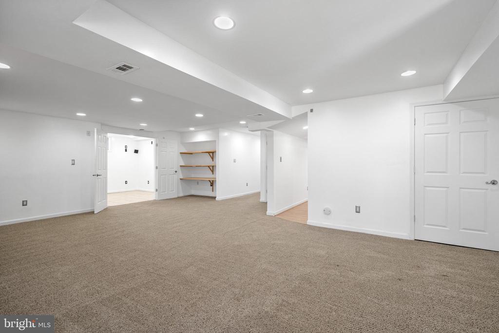 2377 ASHFORD DRIVE