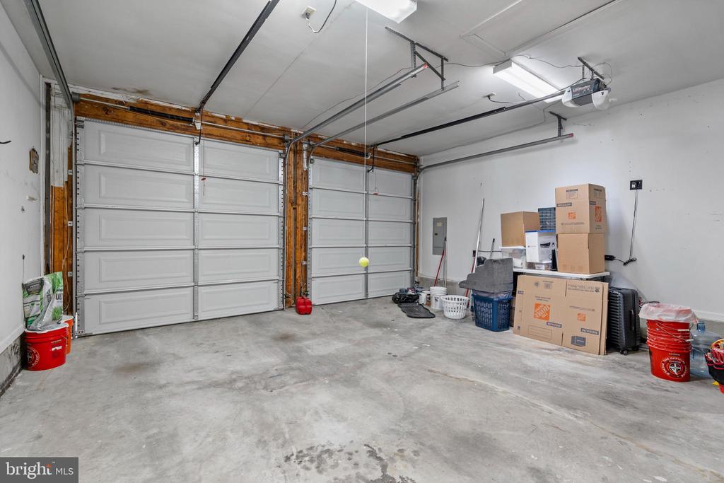 2377 ASHFORD DRIVE