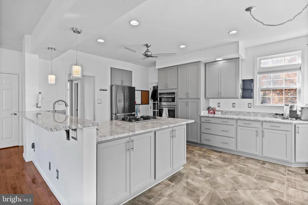 2377 ASHFORD DRIVE