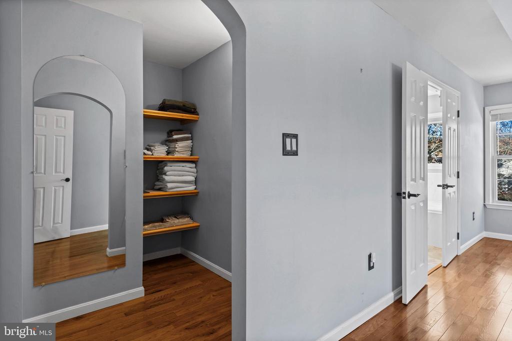 2377 ASHFORD DRIVE