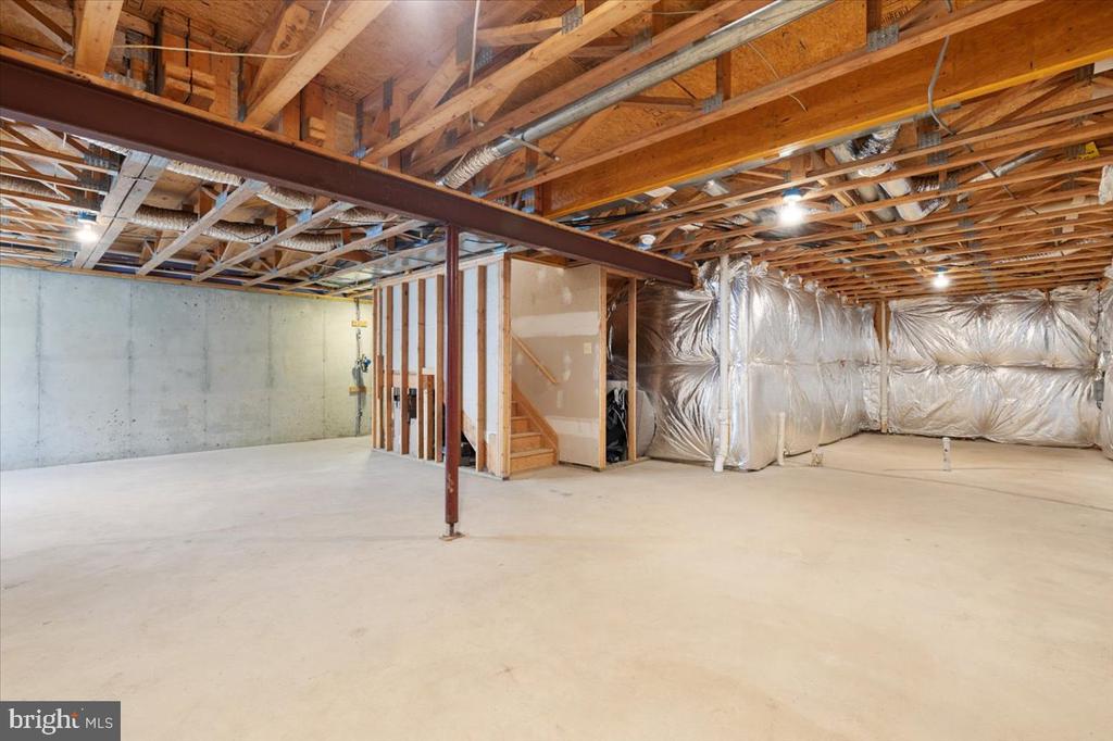 1013 LLANO DRIVE