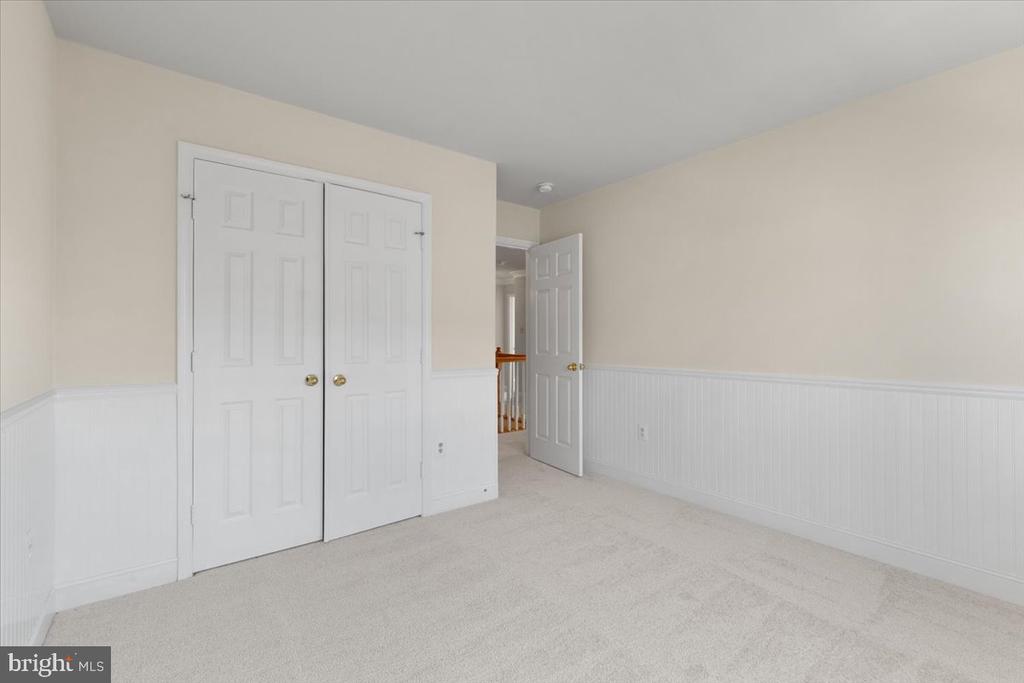 1013 LLANO DRIVE