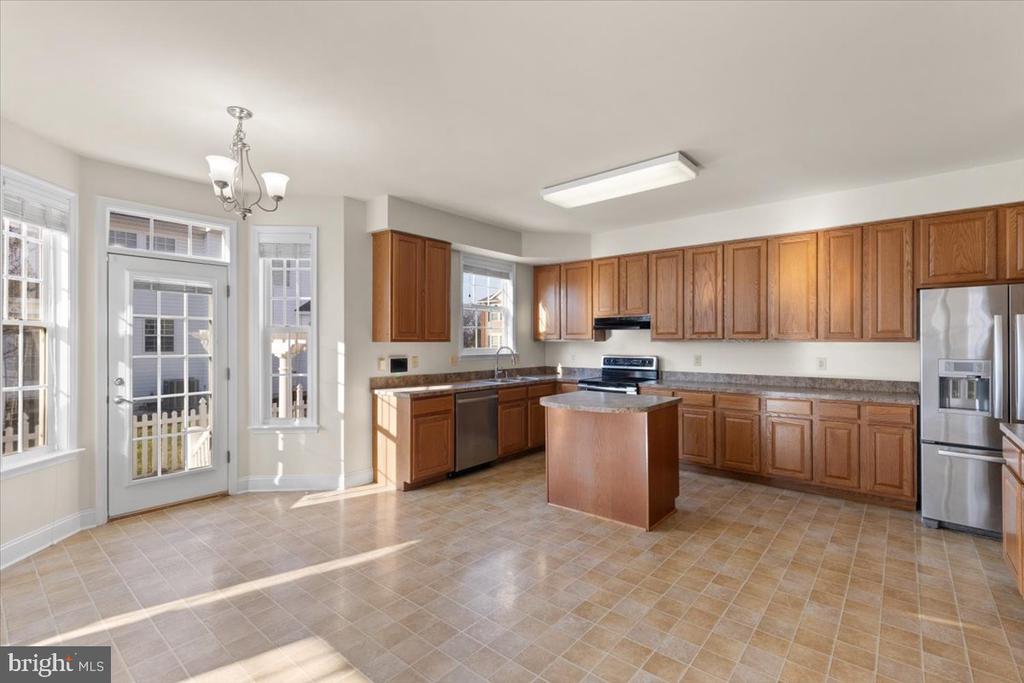 1013 LLANO DRIVE