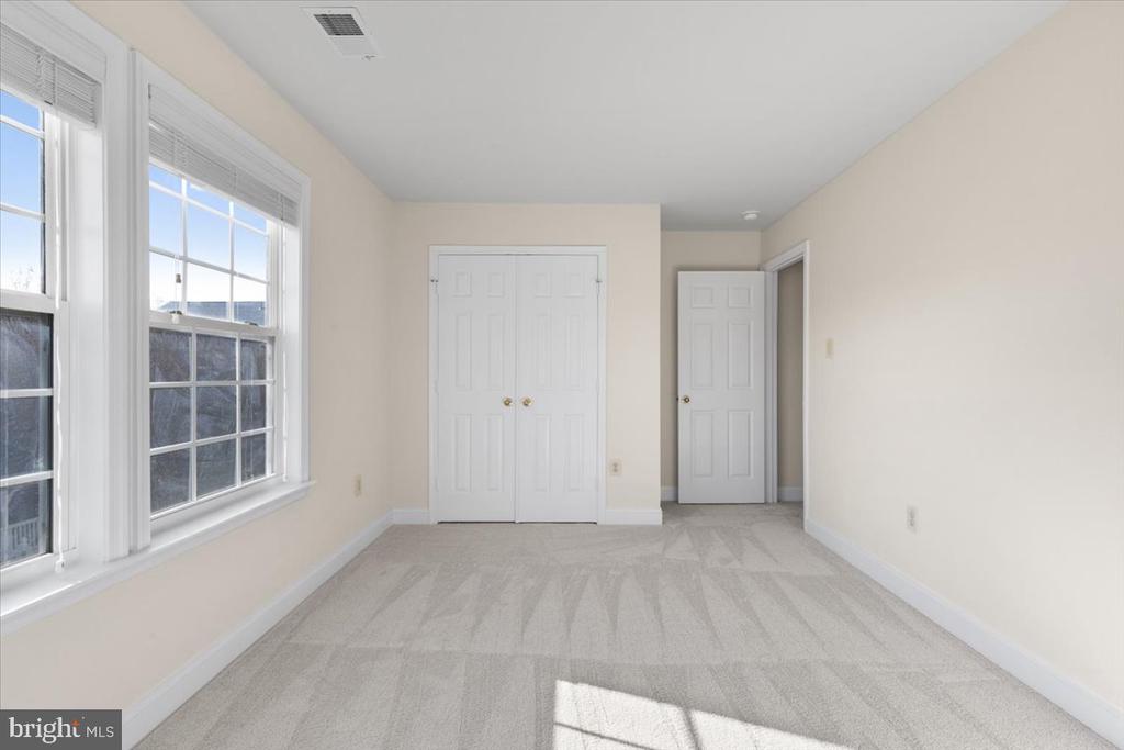 1013 LLANO DRIVE