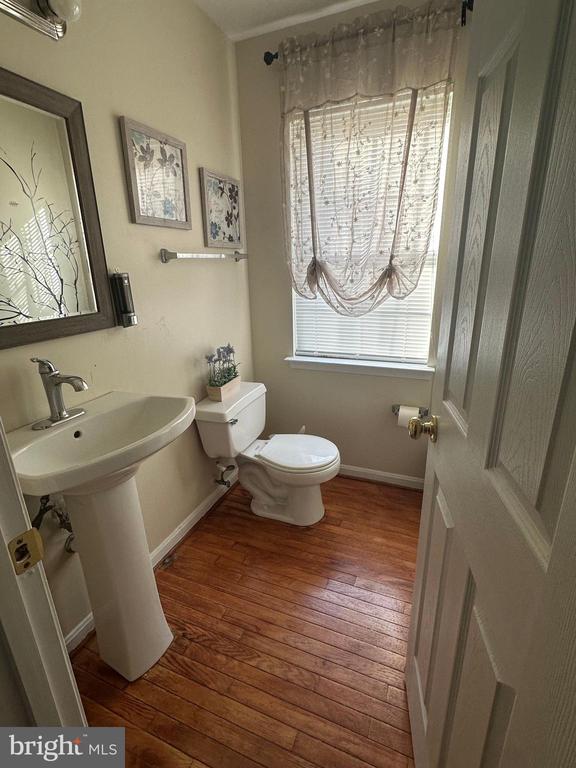 2297 COMMUNITY DRIVE