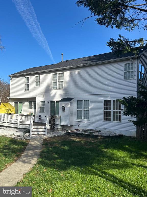 2297 COMMUNITY DRIVE