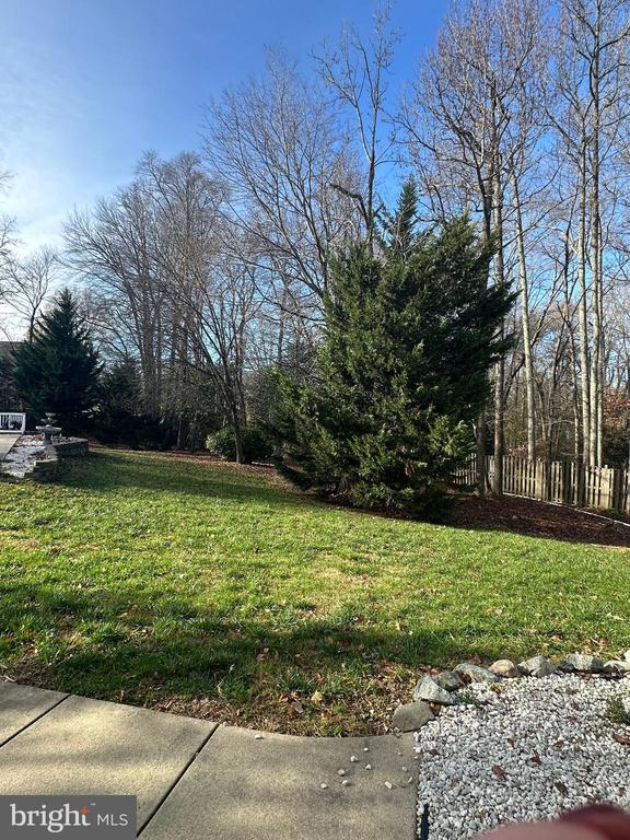 2297 COMMUNITY DRIVE