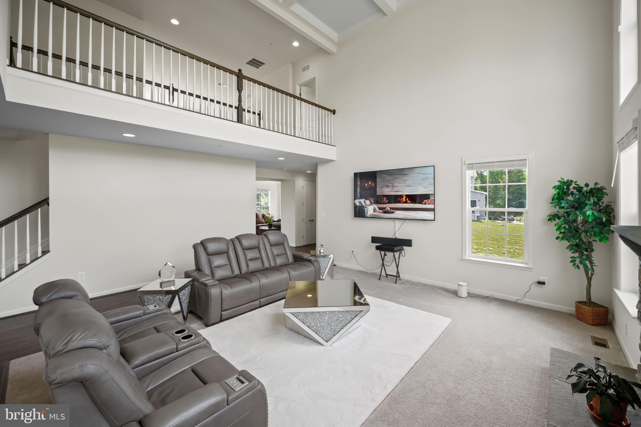 7641 Knotting Hill Ln