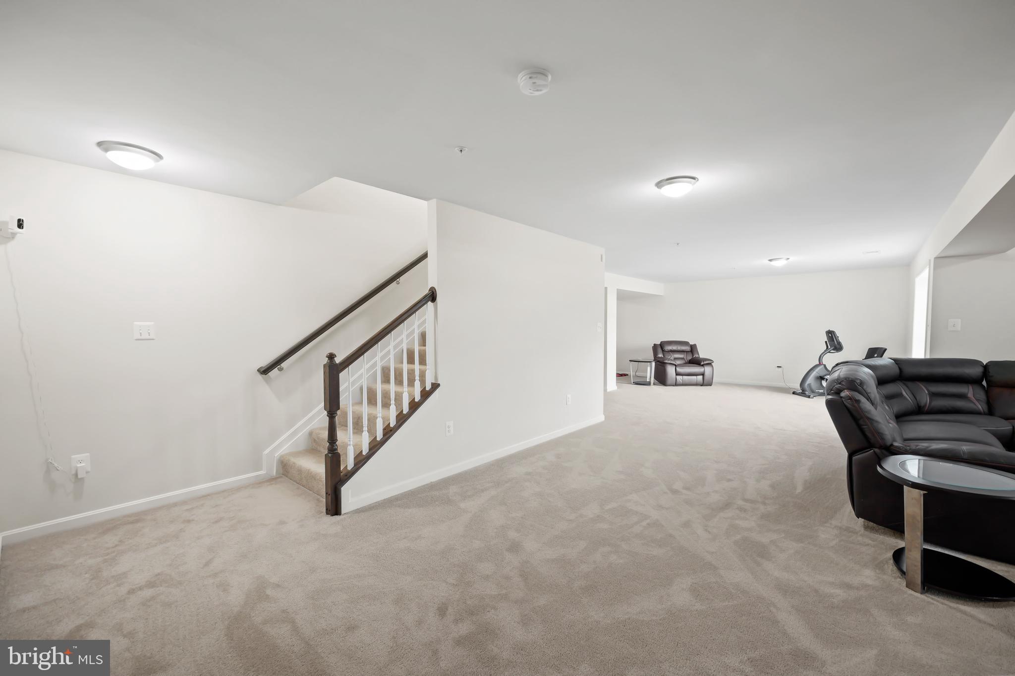 7641 Knotting Hill Ln