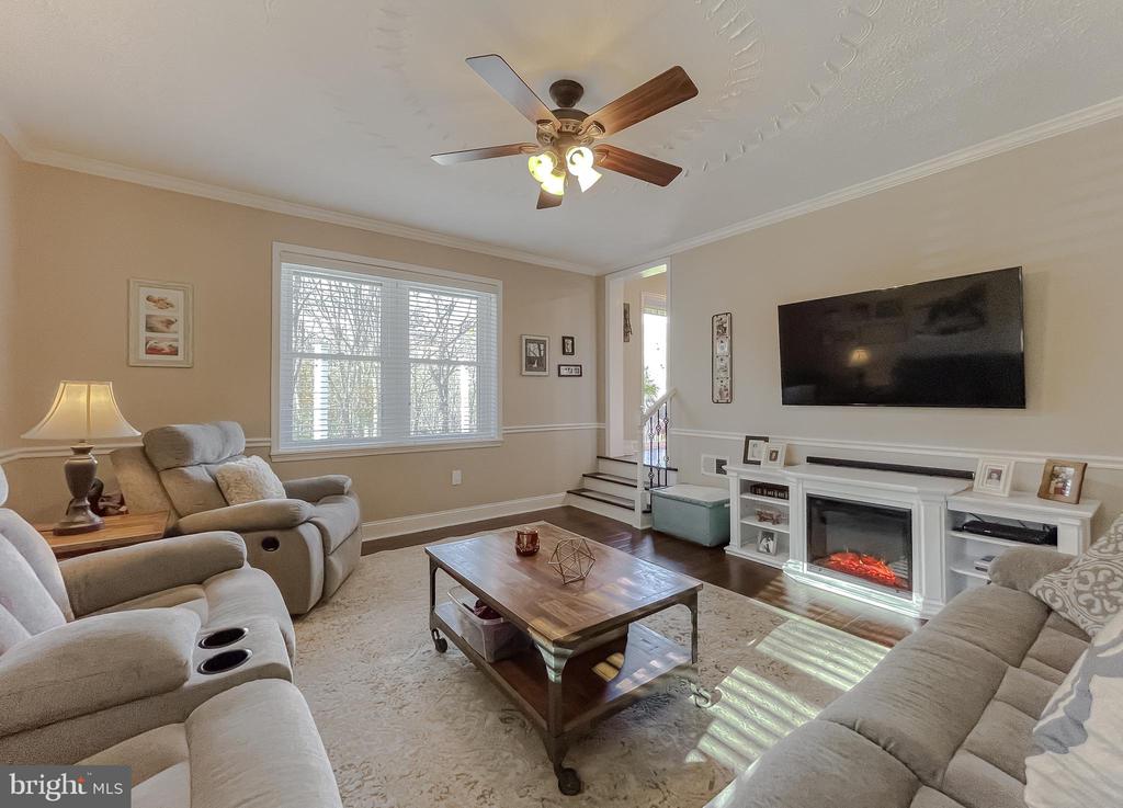 8871 SPARROW COURT