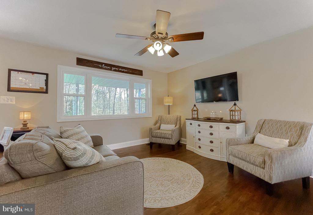 8871 SPARROW COURT