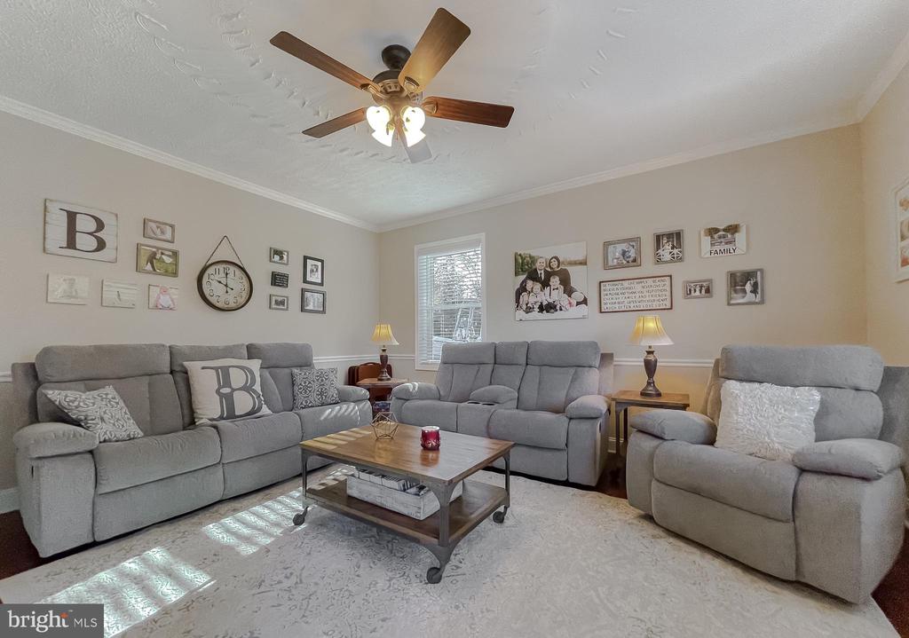 8871 SPARROW COURT