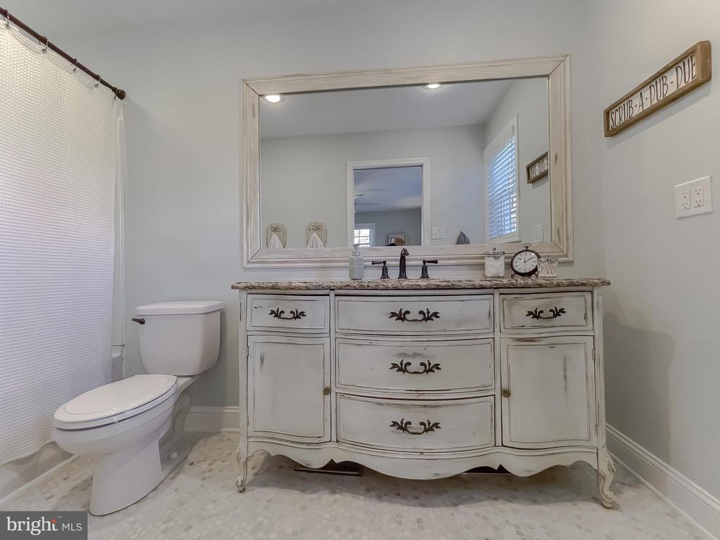 8871 SPARROW COURT