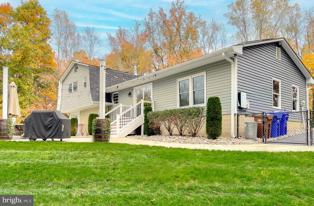 8871 SPARROW COURT