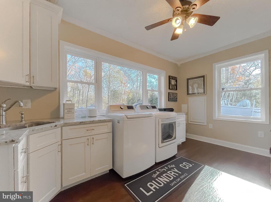8871 SPARROW COURT