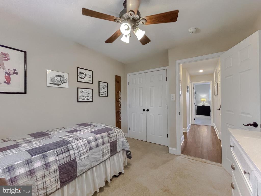 8871 SPARROW COURT