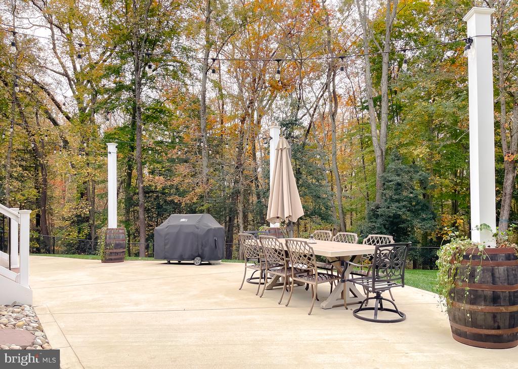 8871 SPARROW COURT