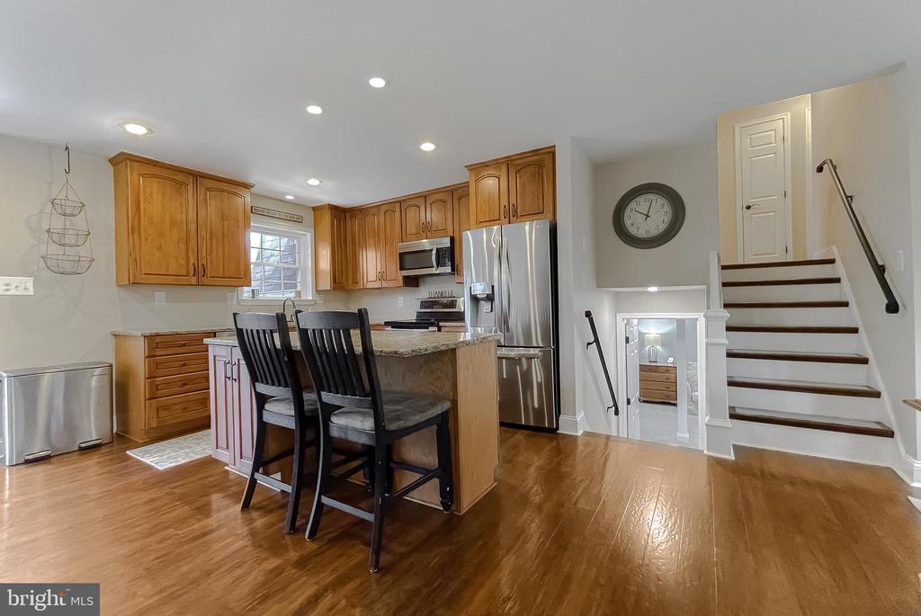 8871 SPARROW COURT