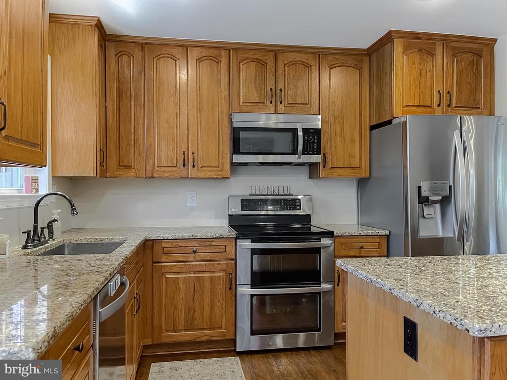 8871 SPARROW COURT