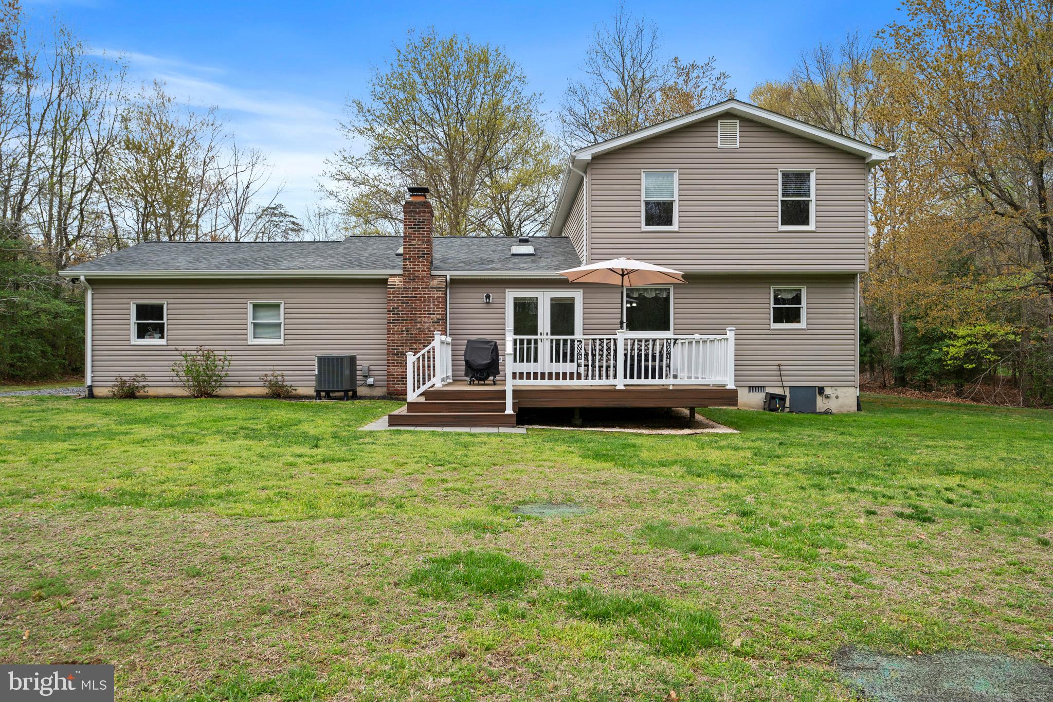 15570 HOMELAND DRIVE