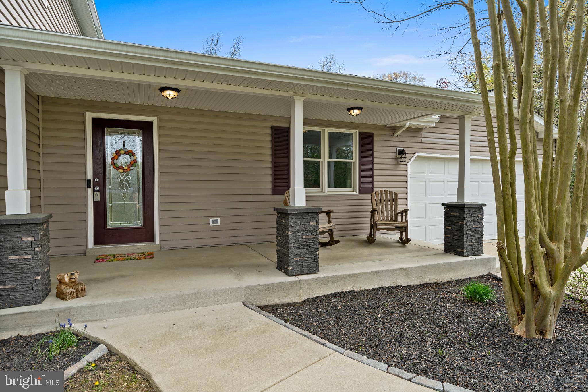 15570 HOMELAND DRIVE