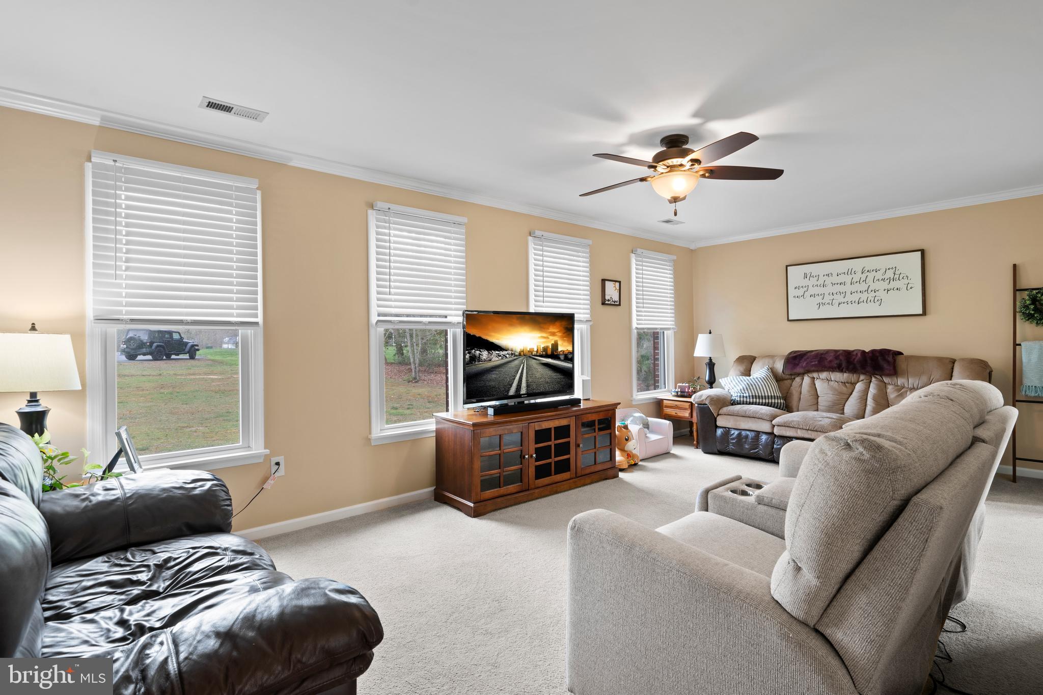 15570 HOMELAND DRIVE