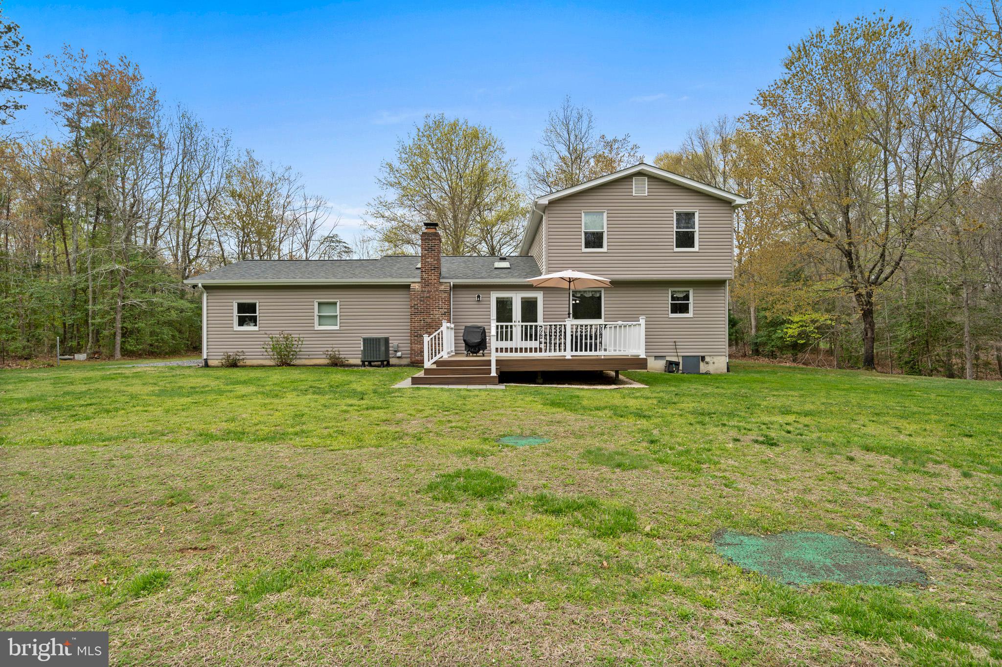 15570 HOMELAND DRIVE