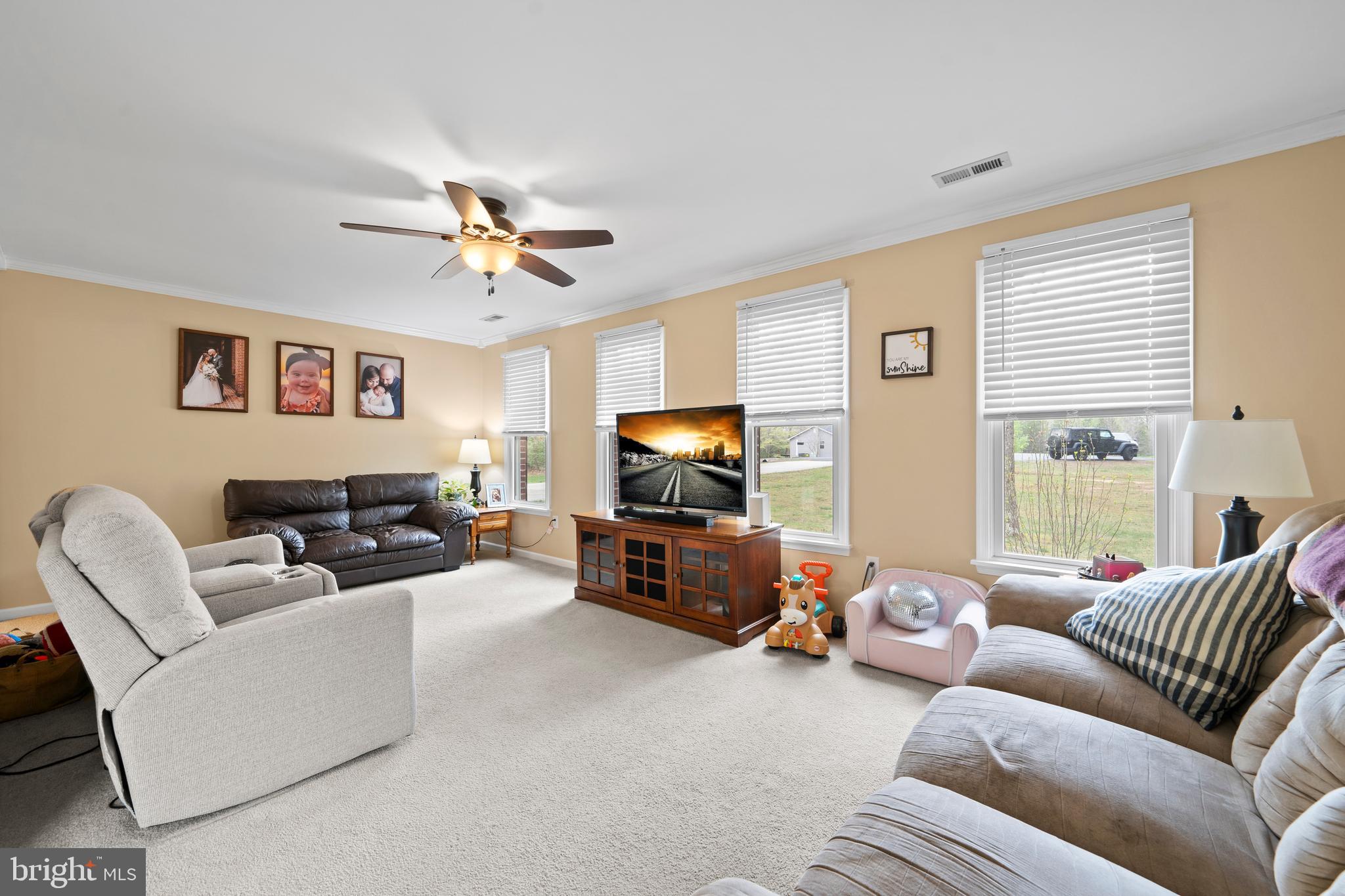 15570 HOMELAND DRIVE