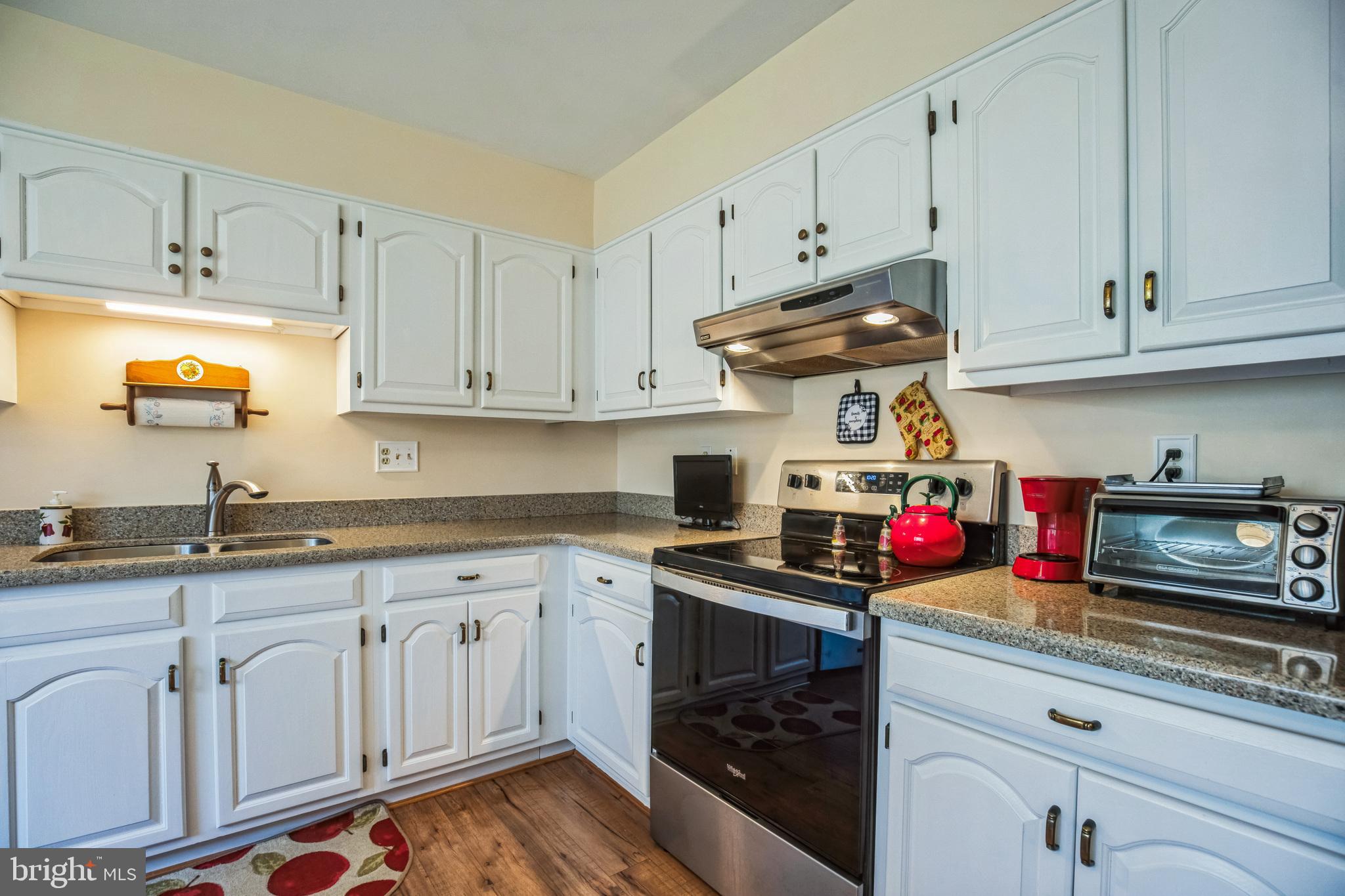 3145 APPLE CREEK LANE