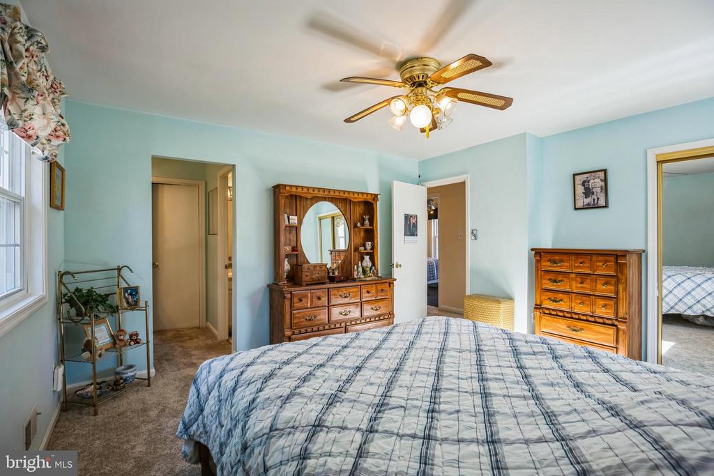 3145 APPLE CREEK LANE