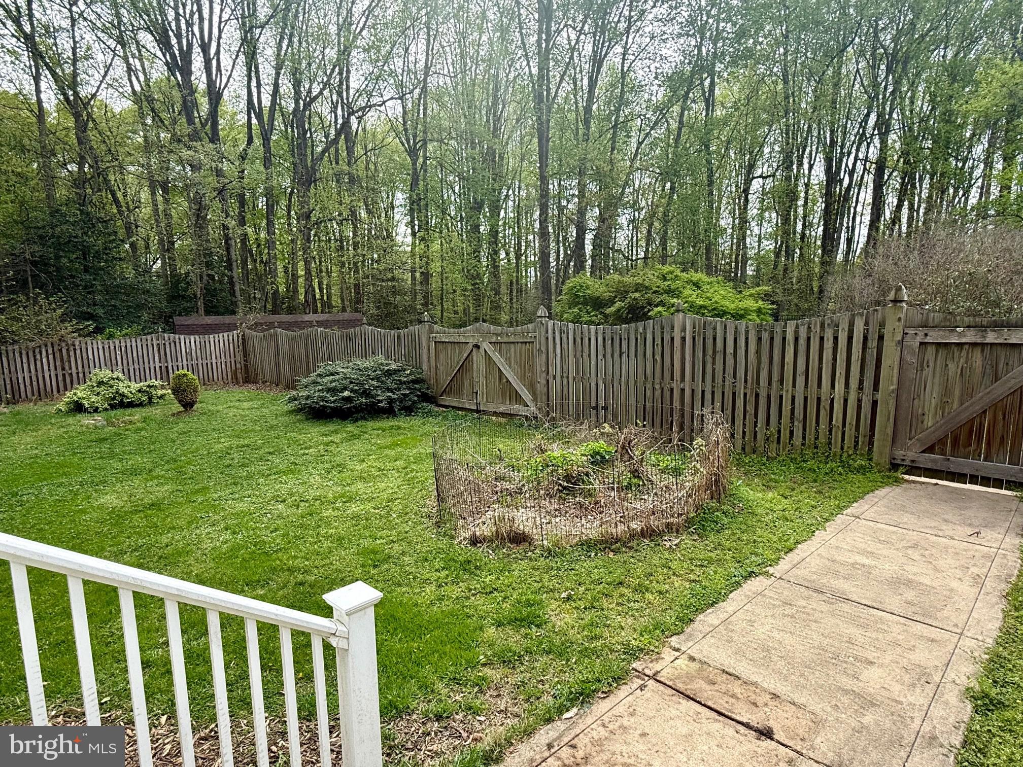 12225 MANOR COURT