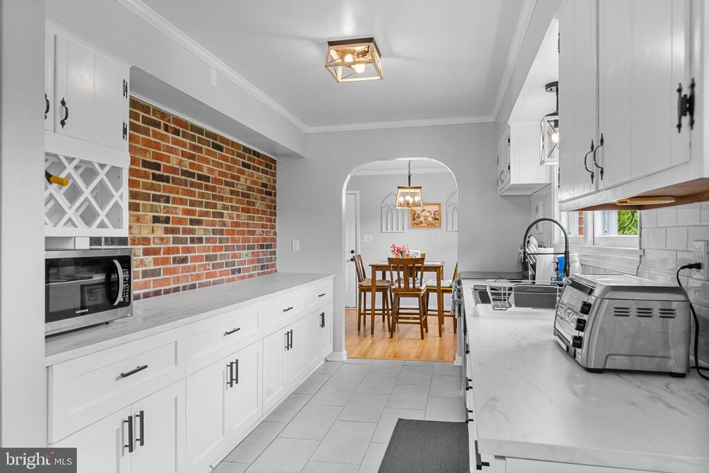 1103 MURDOCK ROAD