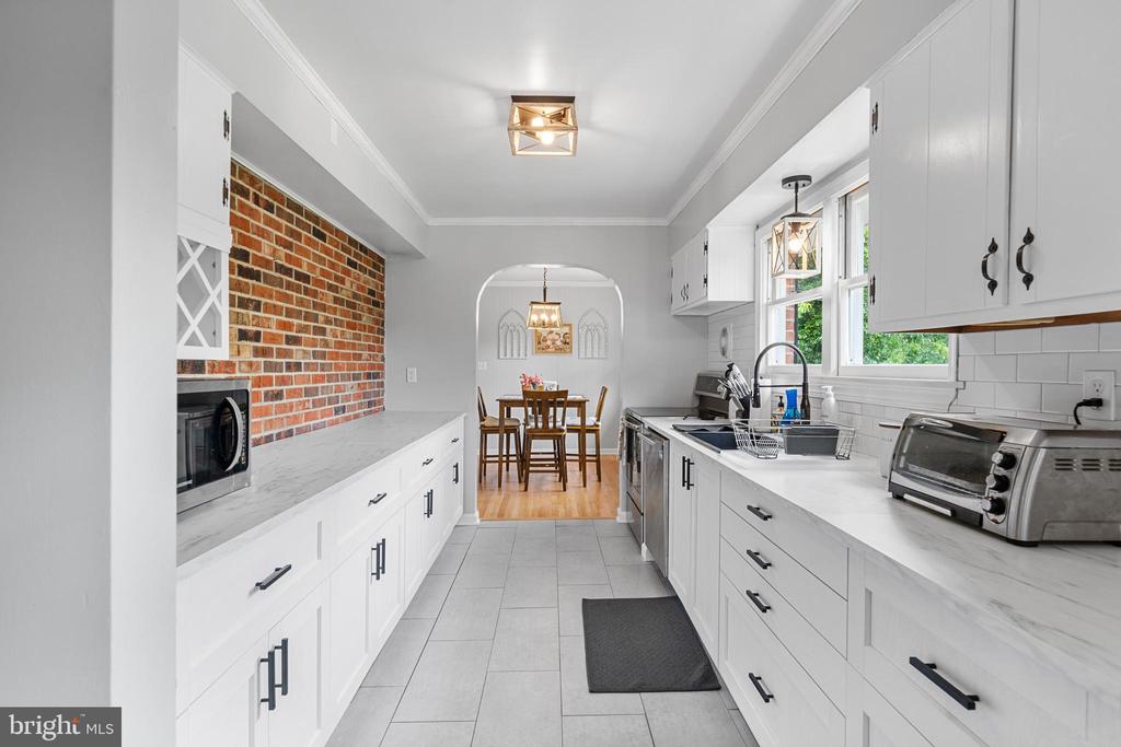 1103 MURDOCK ROAD