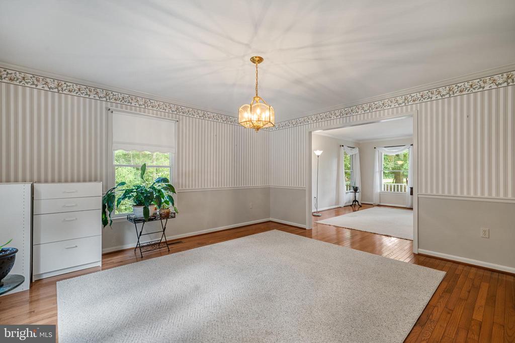 8405 VIRGINIA COURT