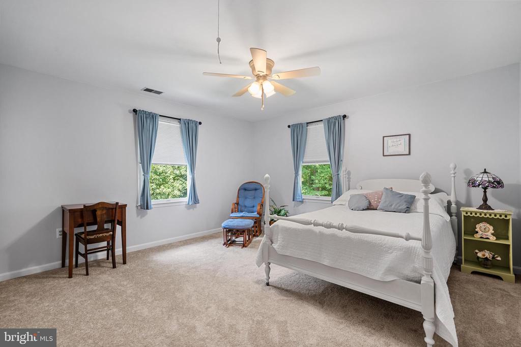 8405 VIRGINIA COURT